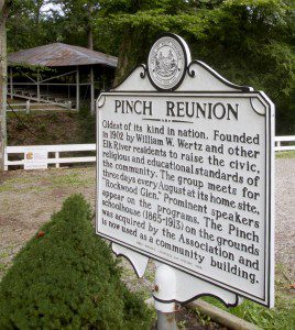 image pinch reunion sign